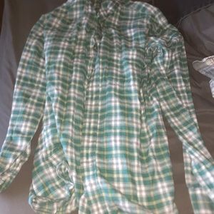 Van Heusen Men’s Green Plaid Long Sleeve EUC